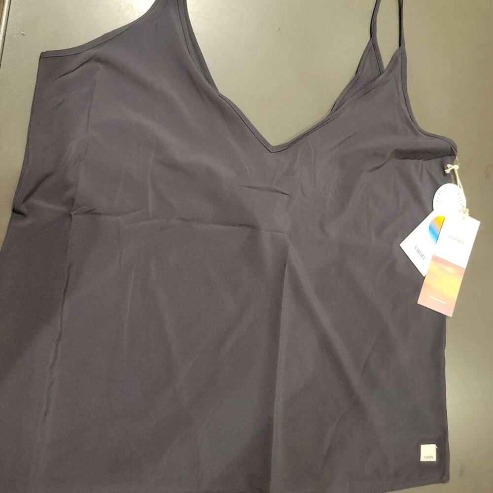 Vuori Villa Cami Women's Large Black NWT - Picture 2 of 3